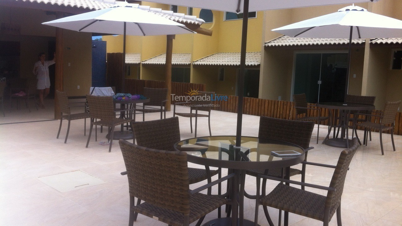 Apartamento para aluguel de temporada em Mata de São João (Imbassaí)