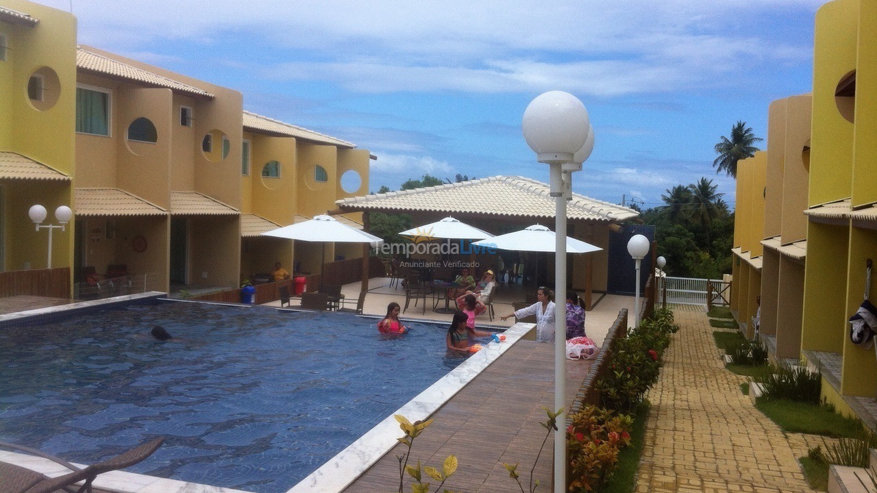 Apartamento para aluguel de temporada em Mata de São João (Imbassaí)