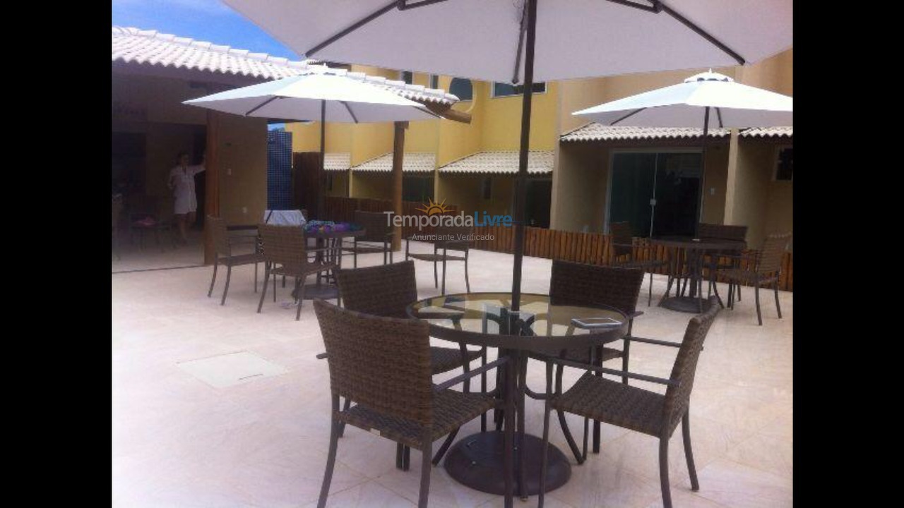 Apartamento para aluguel de temporada em Mata de São João (Imbassaí)