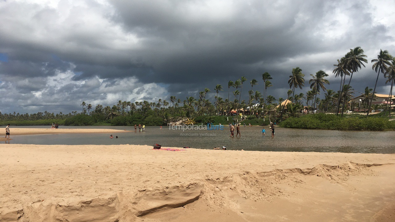 Apartamento para aluguel de temporada em Mata de São João (Imbassaí)