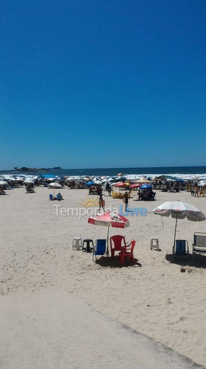 Apartamento para aluguel de temporada em Guarujá (Pitangueiras)
