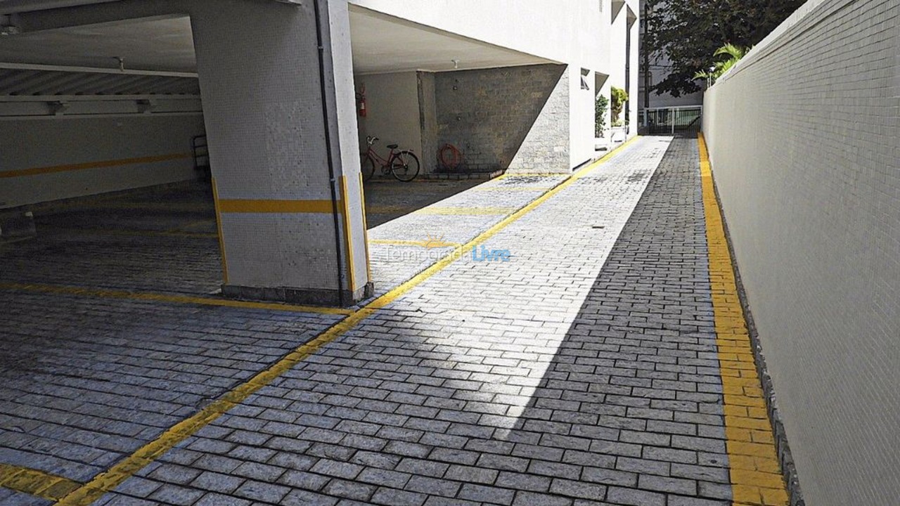 Apartamento para aluguel de temporada em Guarujá (Pitangueiras)