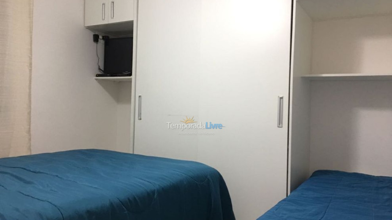 Apartamento para aluguel de temporada em Guarujá (Pitangueiras)