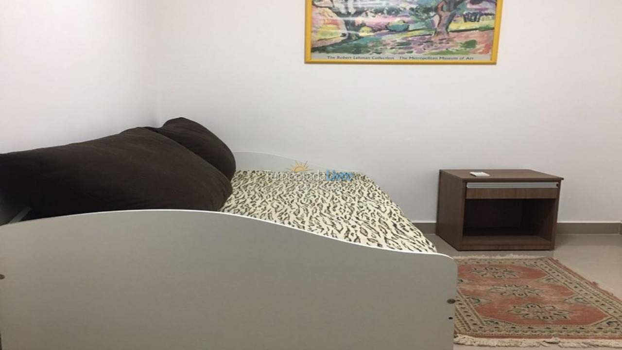 Apartamento para aluguel de temporada em Guarujá (Pitangueiras)