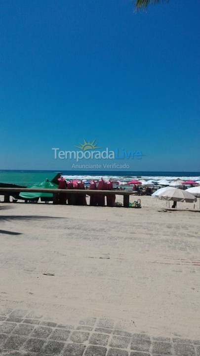 Apartamento para aluguel de temporada em Guarujá (Pitangueiras)