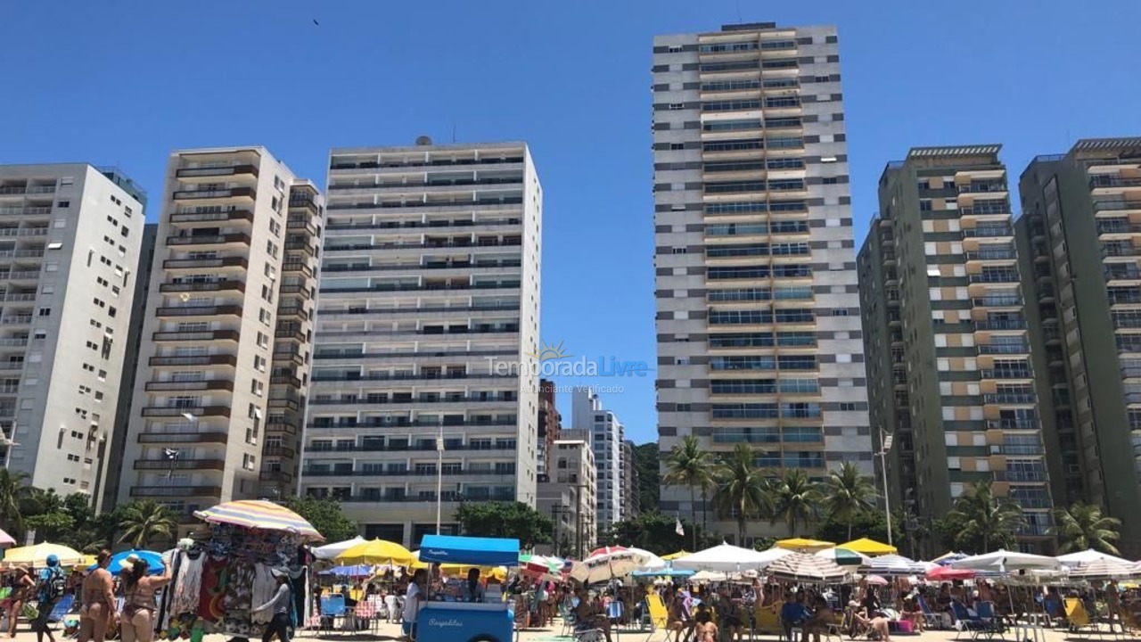 Apartamento para aluguel de temporada em Guarujá (Pitangueiras)