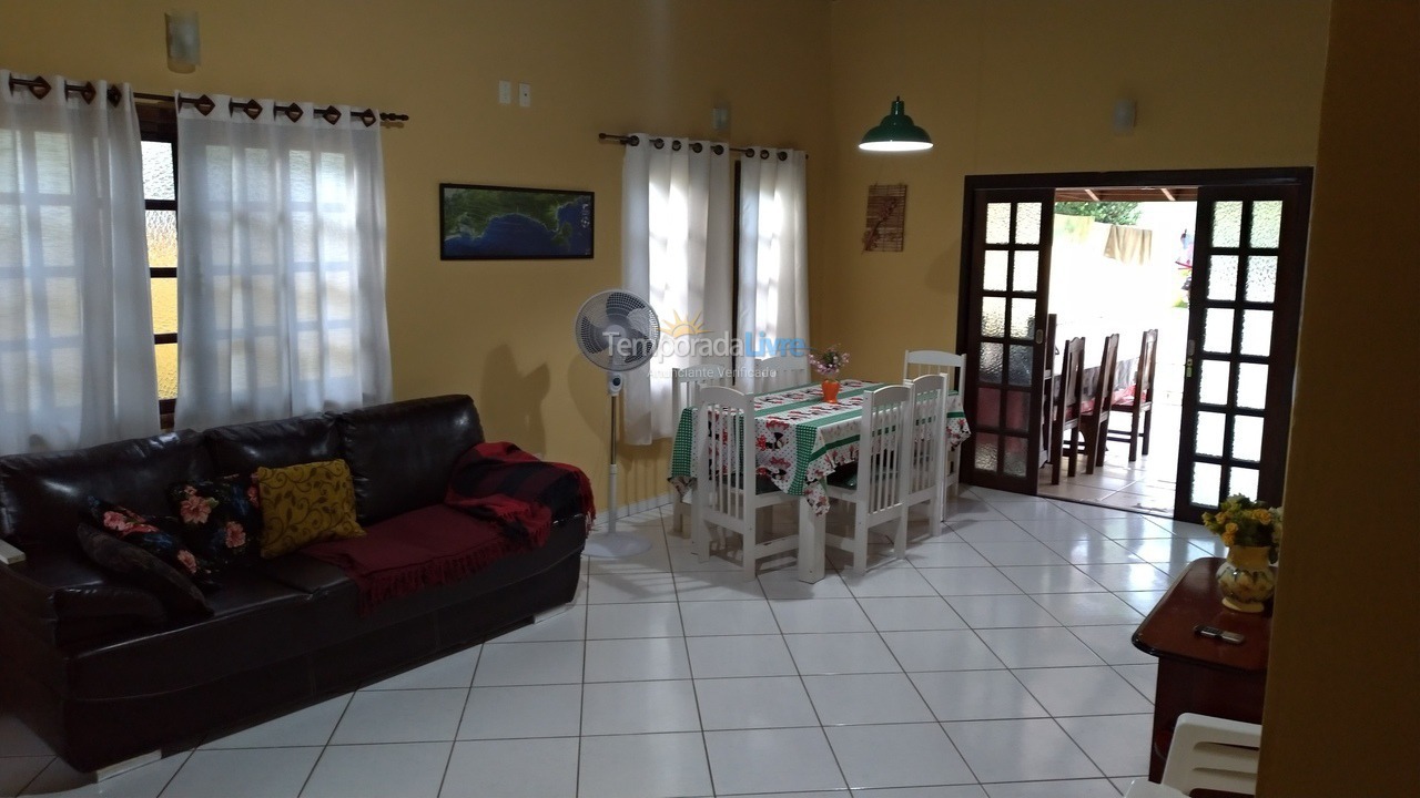 House for vacation rental in Bertioga (Condominio Morada da Praia)