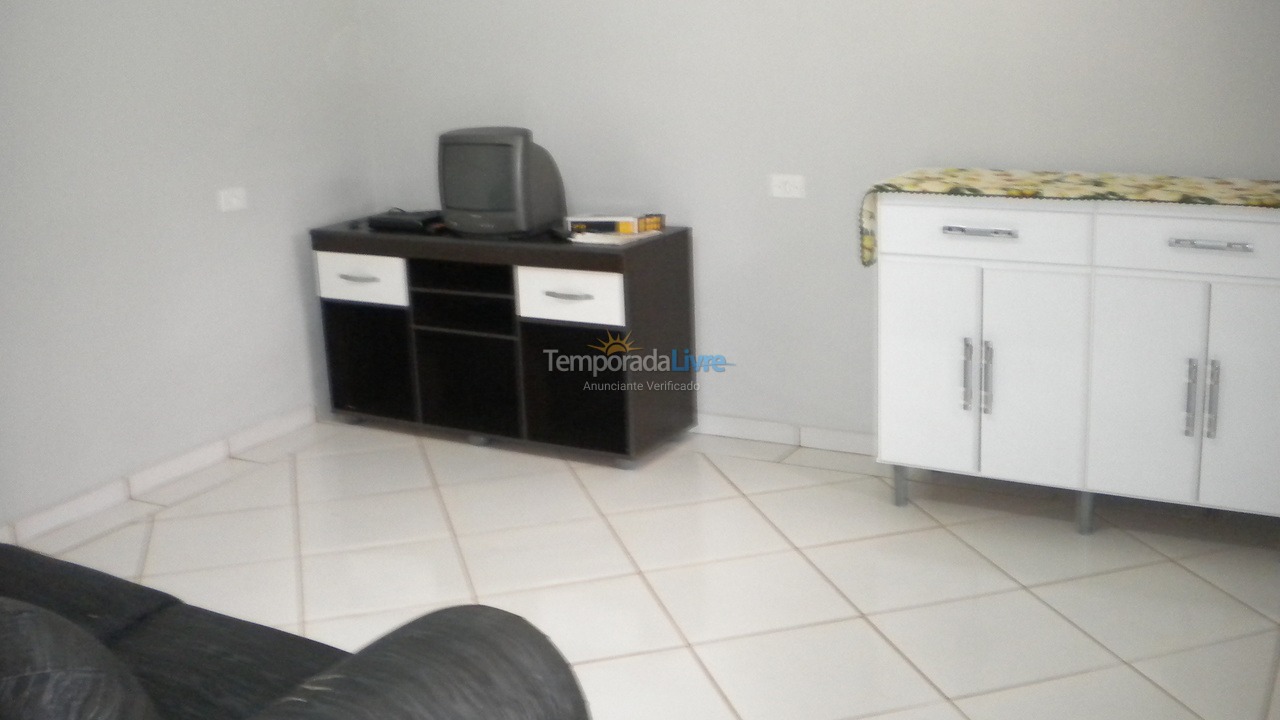 Granja para alquiler de vacaciones em Corumbataí (Joemilso)