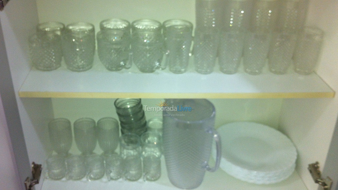 Apartamento para aluguel de temporada em Guarujá (Pitangueiras)