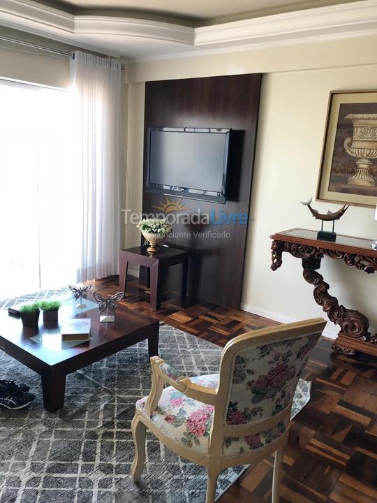 Apartamento para aluguel de temporada em Balneário Camboriú (Praia Central)