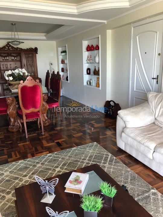 Apartamento para aluguel de temporada em Balneário Camboriú (Praia Central)