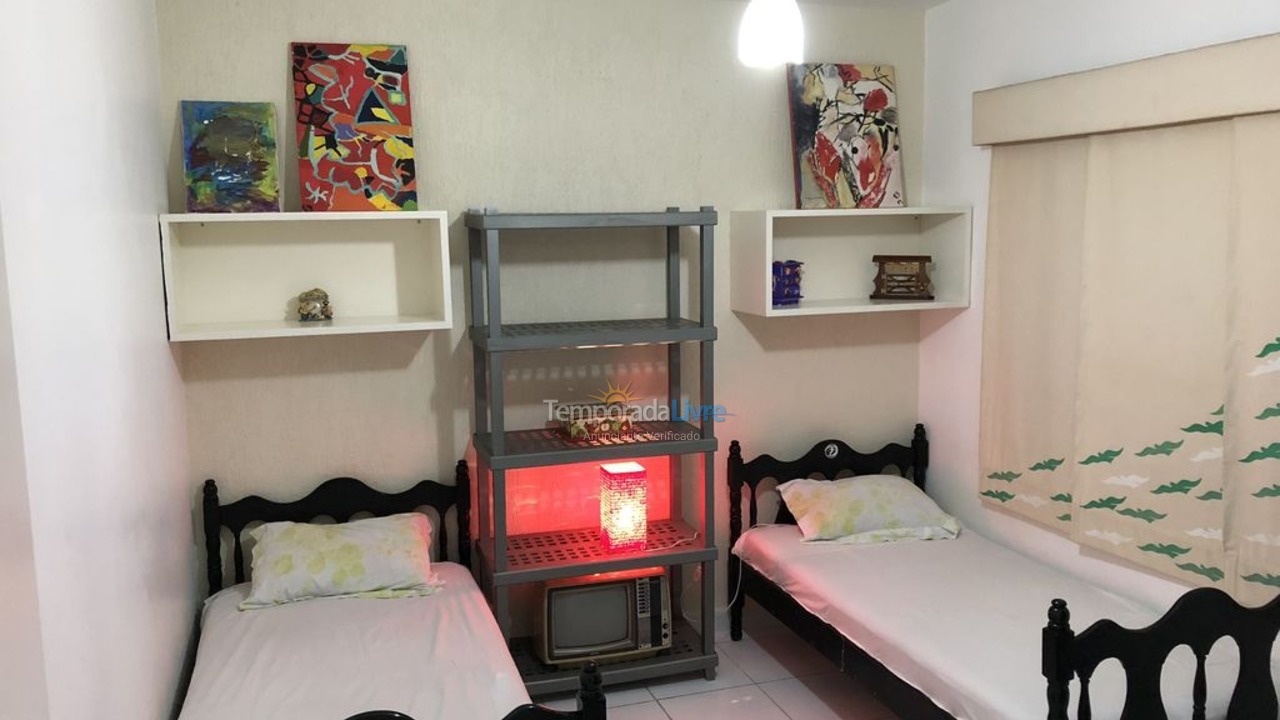 Apartamento para aluguel de temporada em Guarujá (Pitangueiras)