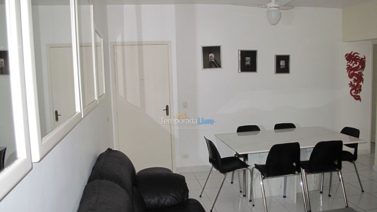 Apartamento para aluguel de temporada em Guarujá (Pitangueiras)