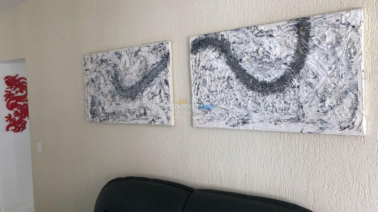 Apartamento para aluguel de temporada em Guarujá (Pitangueiras)