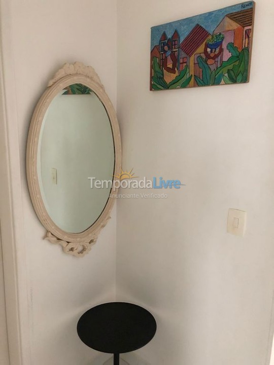 Apartamento para aluguel de temporada em Guarujá (Pitangueiras)