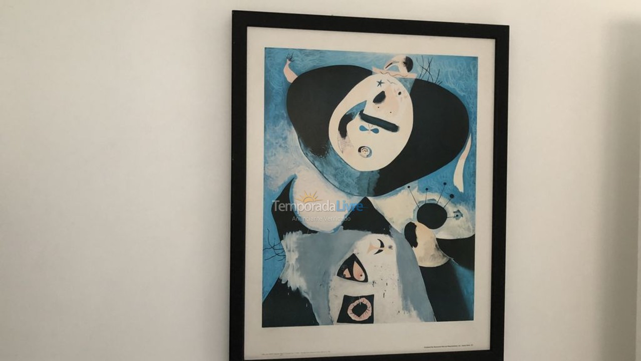 Apartamento para aluguel de temporada em Guarujá (Pitangueiras)