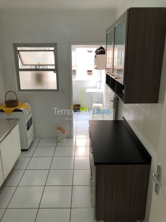 Apartamento para aluguel de temporada em Guarujá (Pitangueiras)