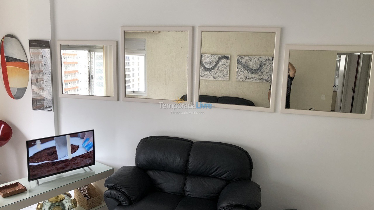 Apartamento para aluguel de temporada em Guarujá (Pitangueiras)