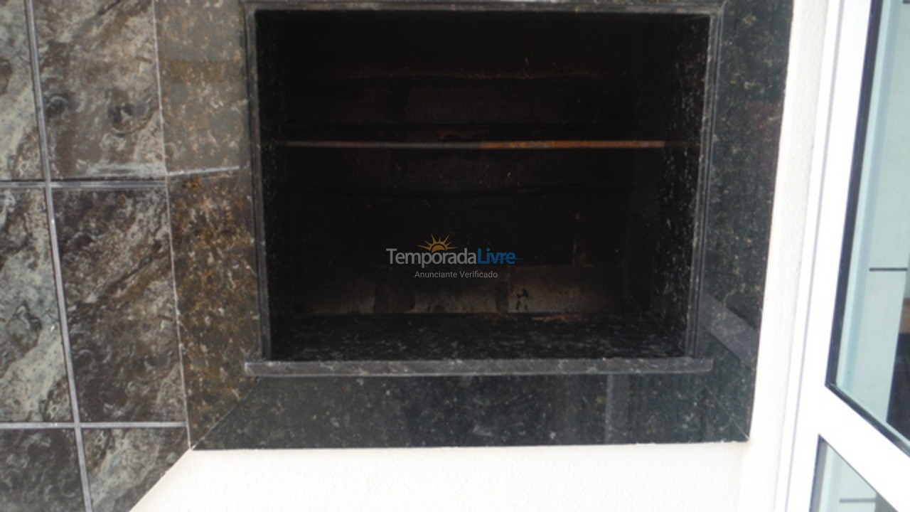 Apartamento para aluguel de temporada em Itapema (Meia Praia)