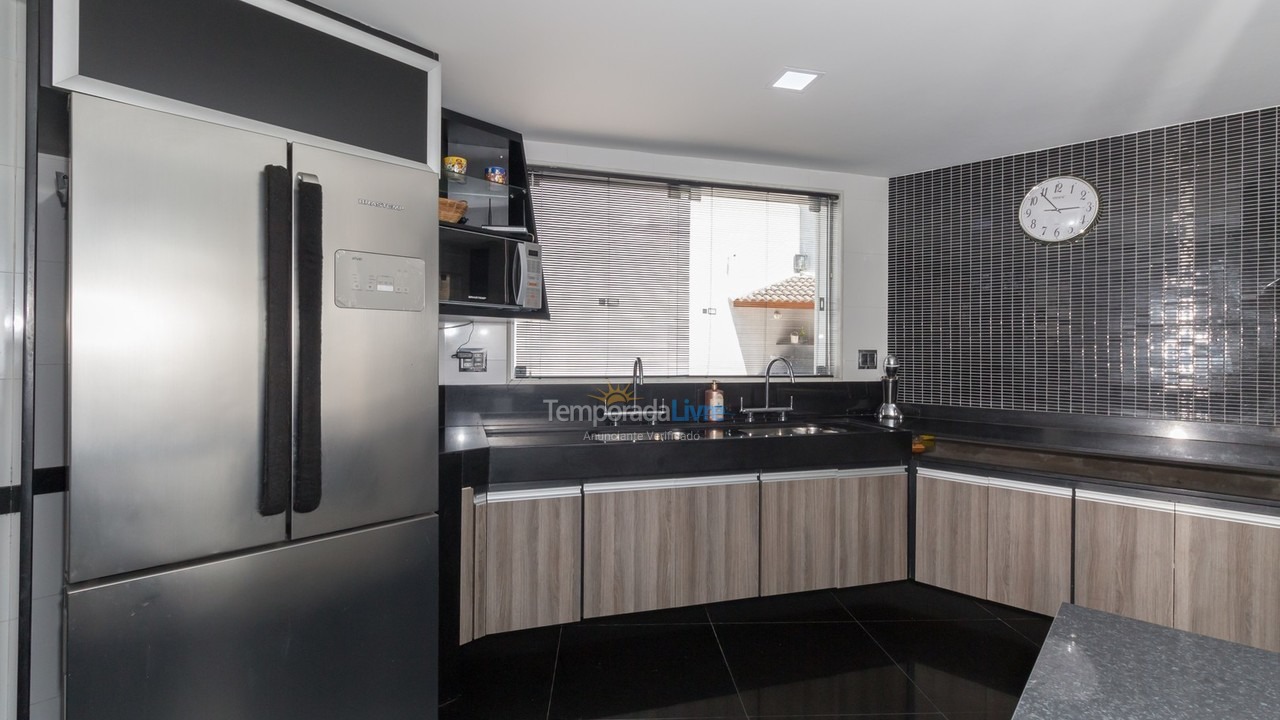 Casa para aluguel de temporada em Rio de Janeiro (Barra da Tijuca)