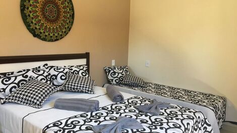 Casas com ar, piscina e área gourmet de frente pra Mucuge 8 Pessoas