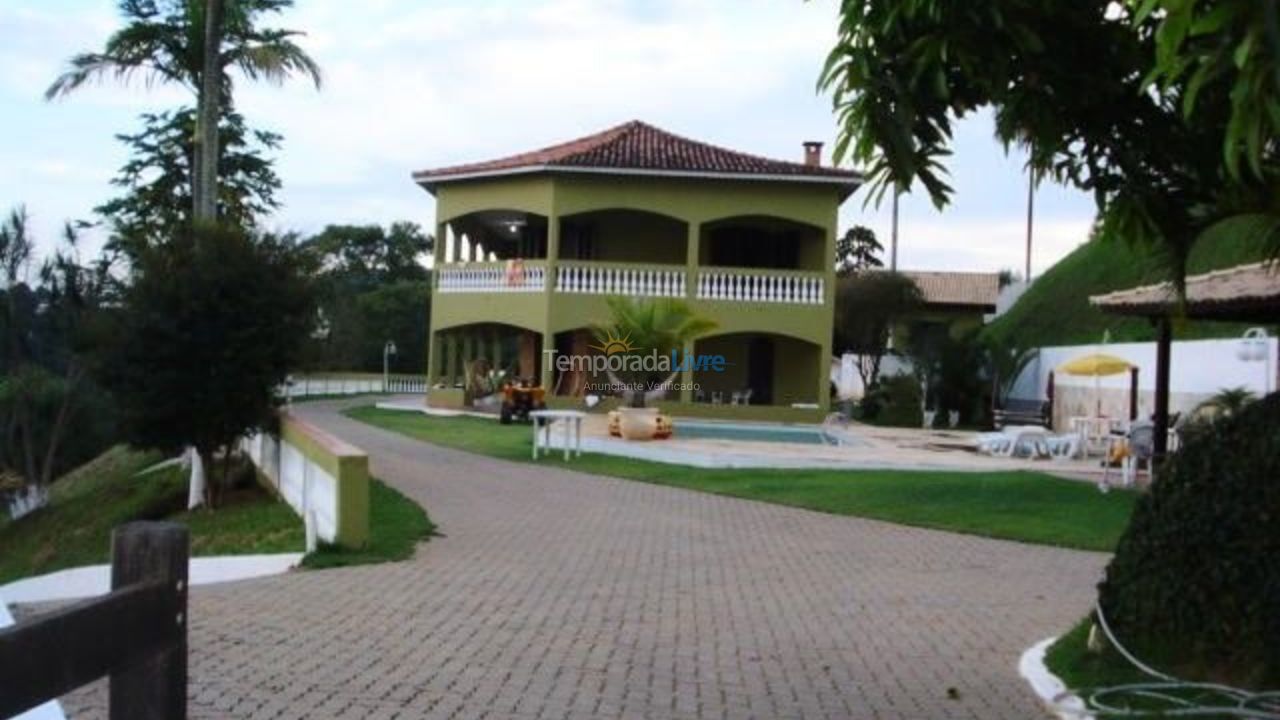 Chácara / sítio para aluguel de temporada em Santa Isabel (Santa Isabel)