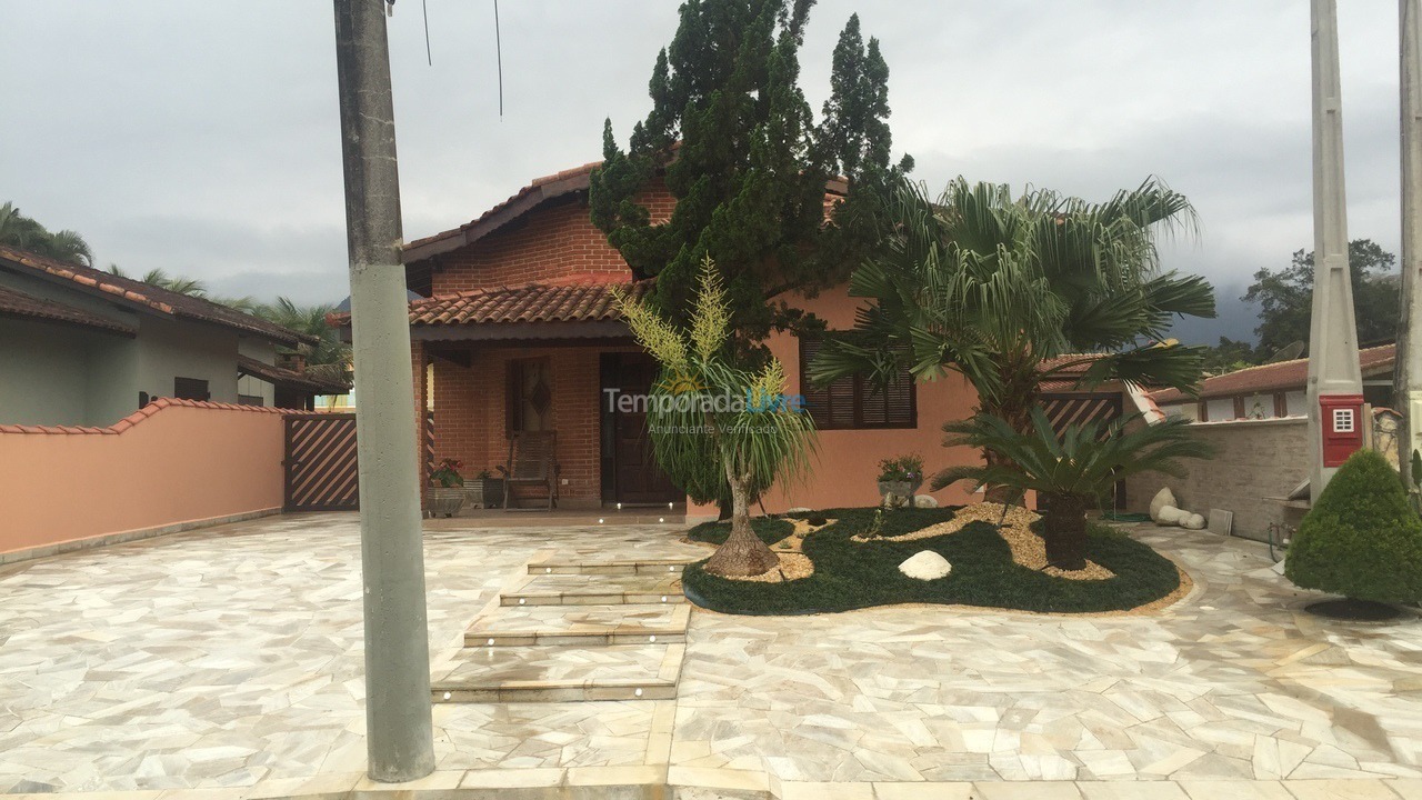 Casa para aluguel de temporada em Bertioga (Condominio Morada da Praia)