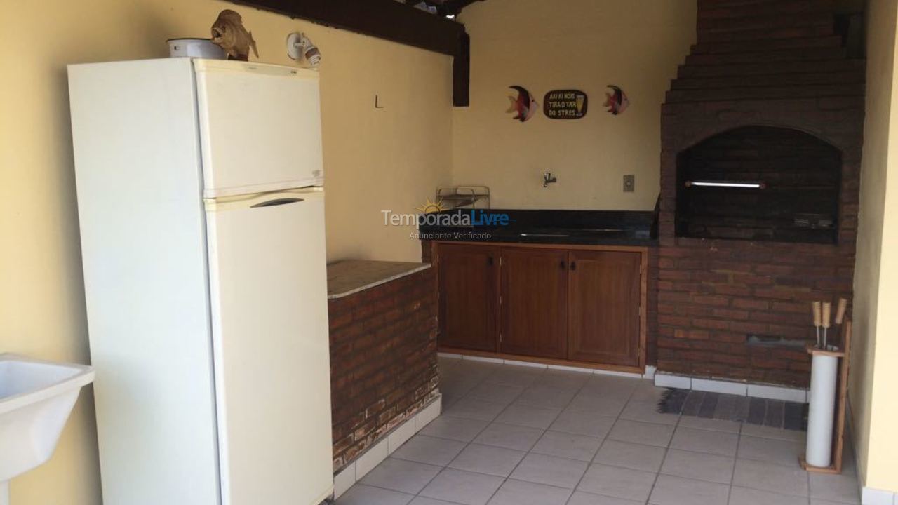 Apartamento para aluguel de temporada em Arraial do Cabo (Prainha)