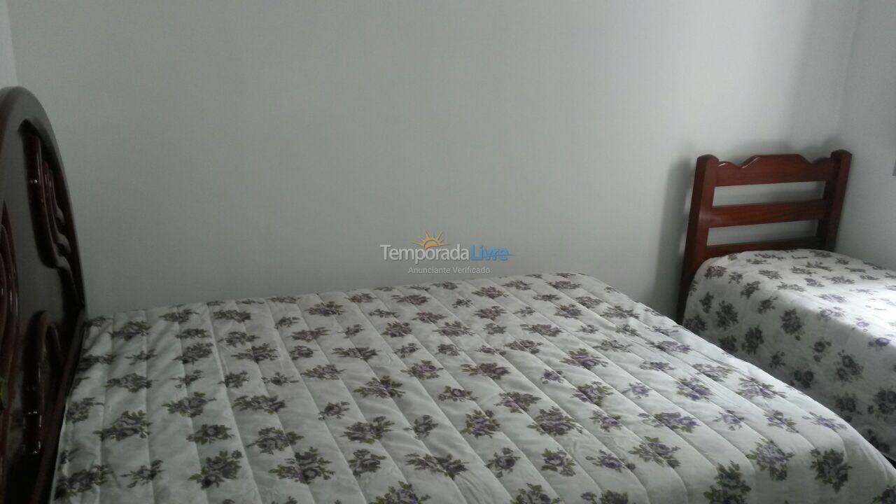 Apartamento para aluguel de temporada em Arraial do Cabo (Prainha)