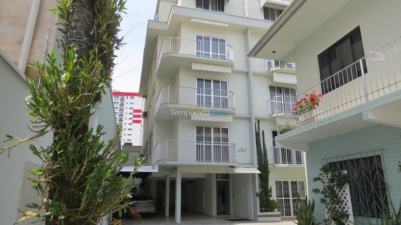 Apartamento para alquiler de vacaciones em Balneário Camboriú (Praia Central)