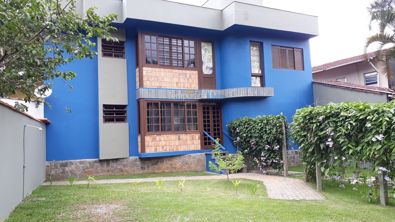 Casa para aluguel de temporada em Ubatuba (Enseada)