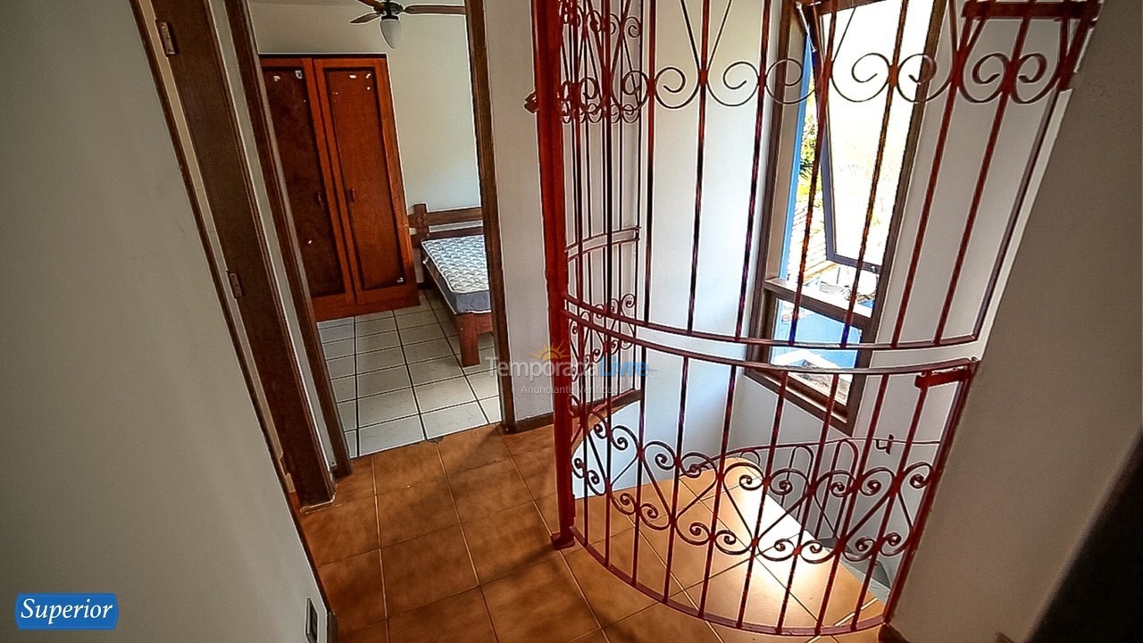 Casa para aluguel de temporada em Ubatuba (Enseada)