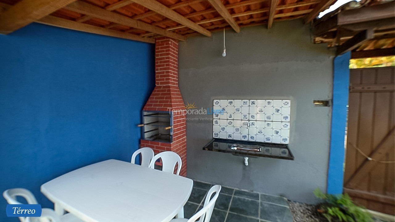 Casa para aluguel de temporada em Ubatuba (Enseada)