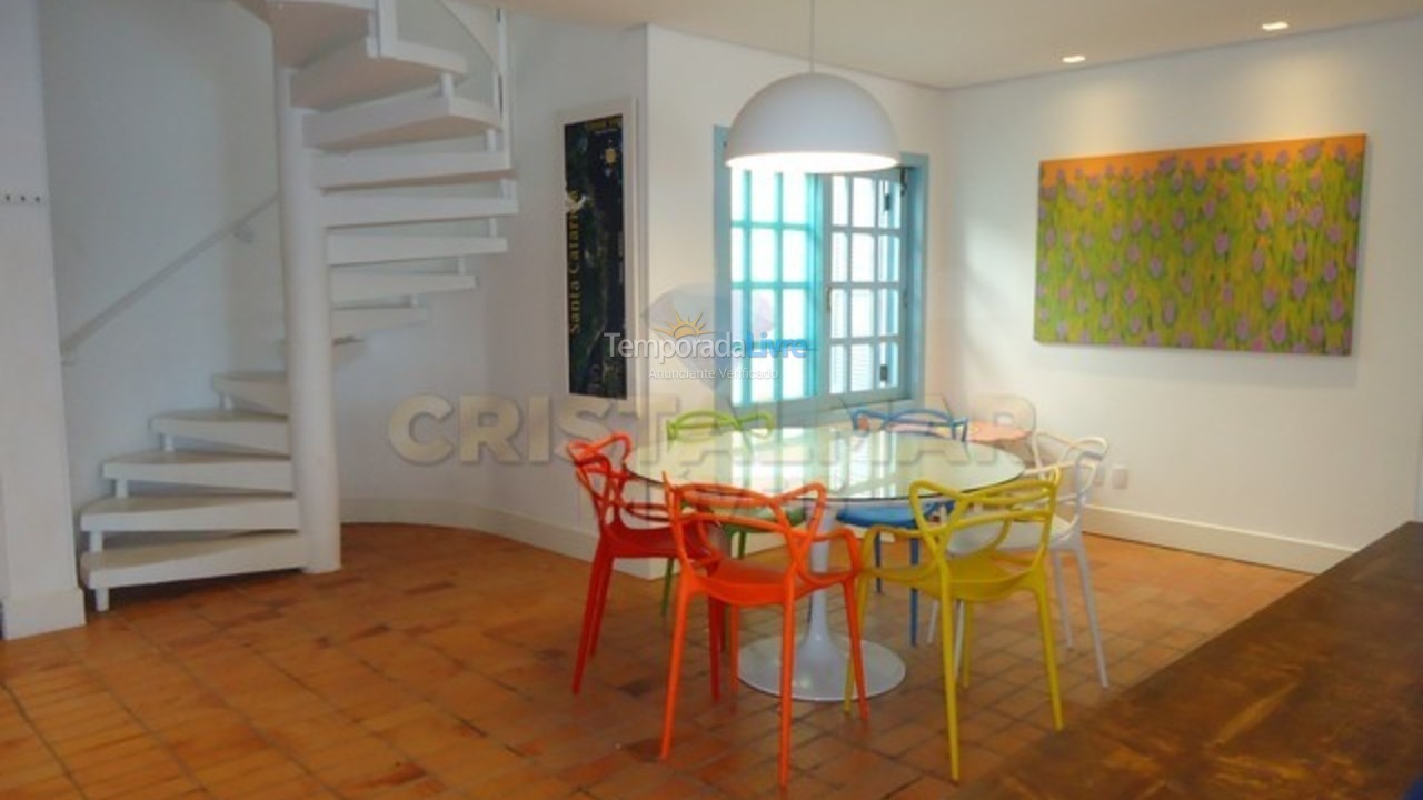Casa para aluguel de temporada em Bombinhas (Praia de Bombinhas)