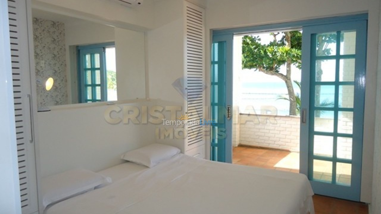 Casa para aluguel de temporada em Bombinhas (Praia de Bombinhas)