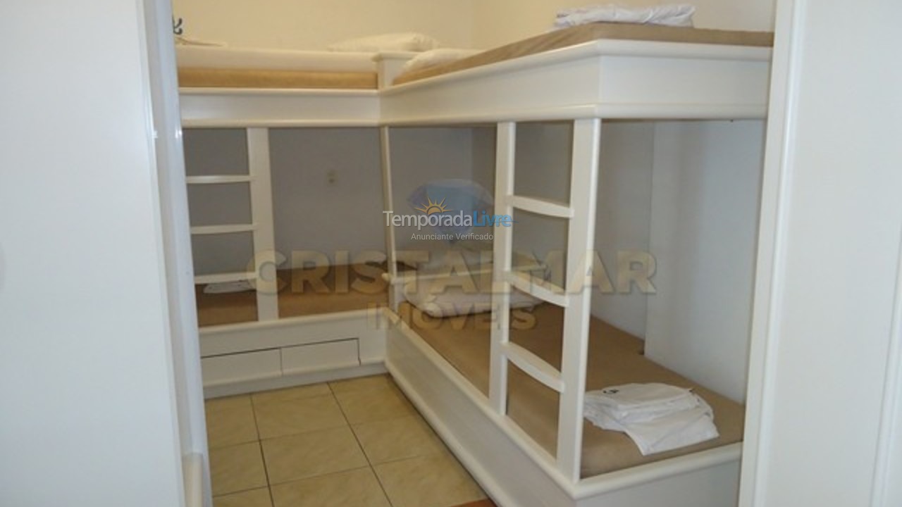 Casa para aluguel de temporada em Bombinhas (Praia de Bombinhas)