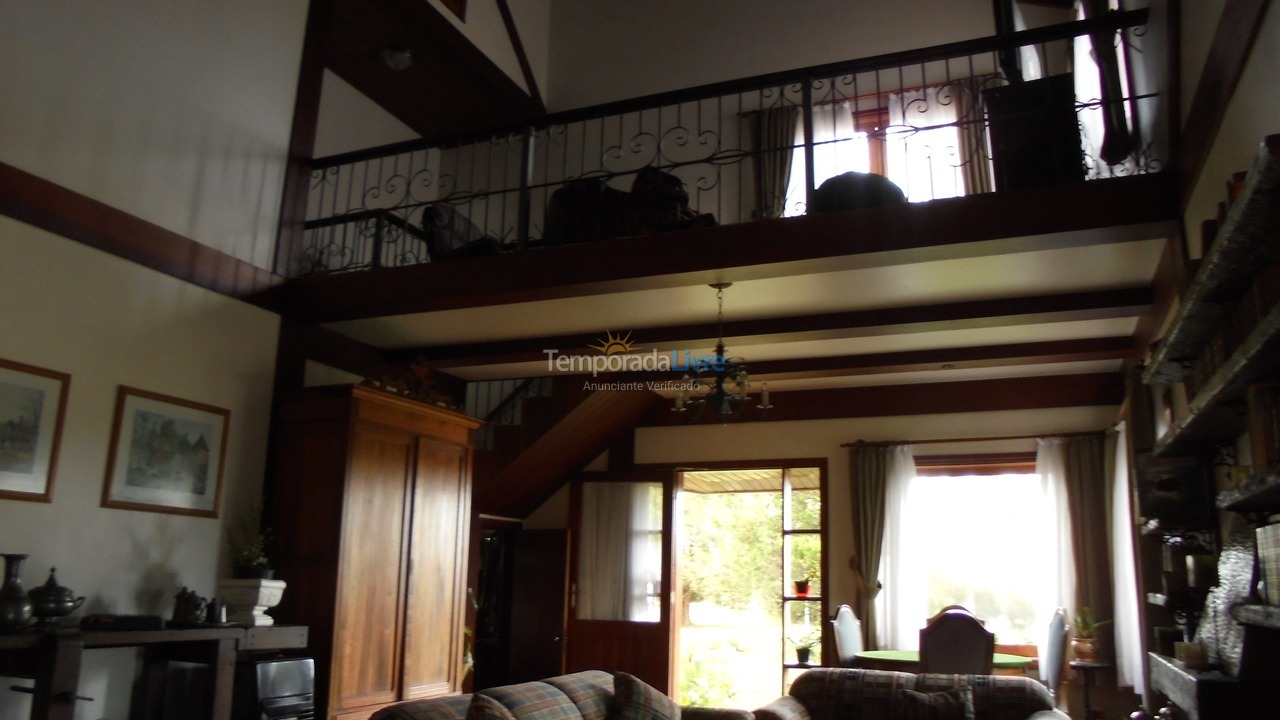 Casa para alquiler de vacaciones em Campos do Jordão (Capivari)