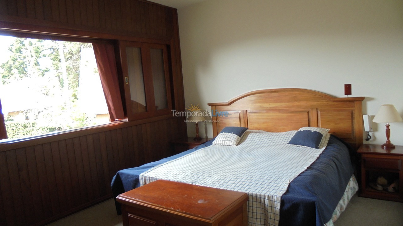 Casa para alquiler de vacaciones em Campos do Jordão (Capivari)