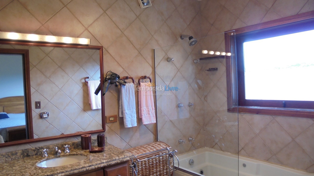 Casa para alquiler de vacaciones em Campos do Jordão (Capivari)