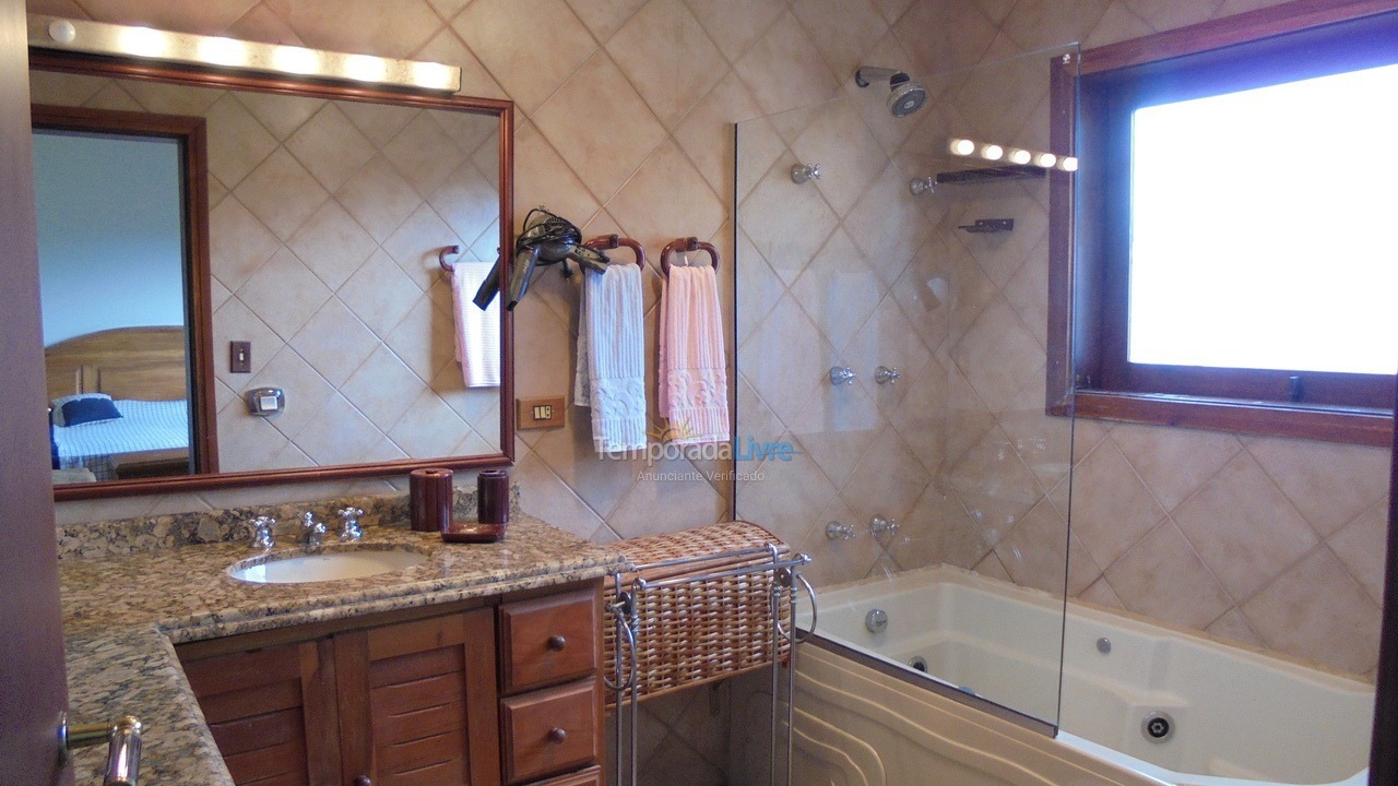 Casa para alquiler de vacaciones em Campos do Jordão (Capivari)