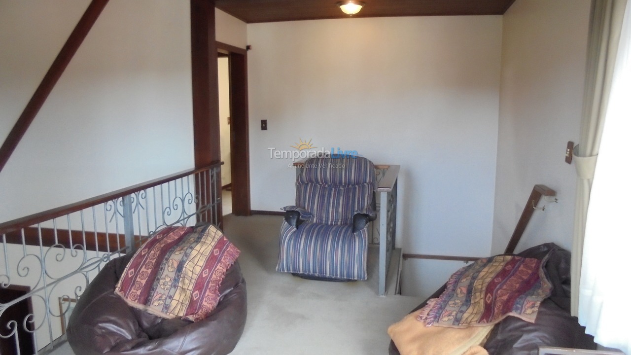 Casa para alquiler de vacaciones em Campos do Jordão (Capivari)