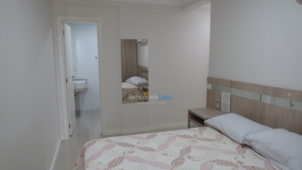 Apartamento para aluguel de temporada em Bombinhas (Praia de Bombas)