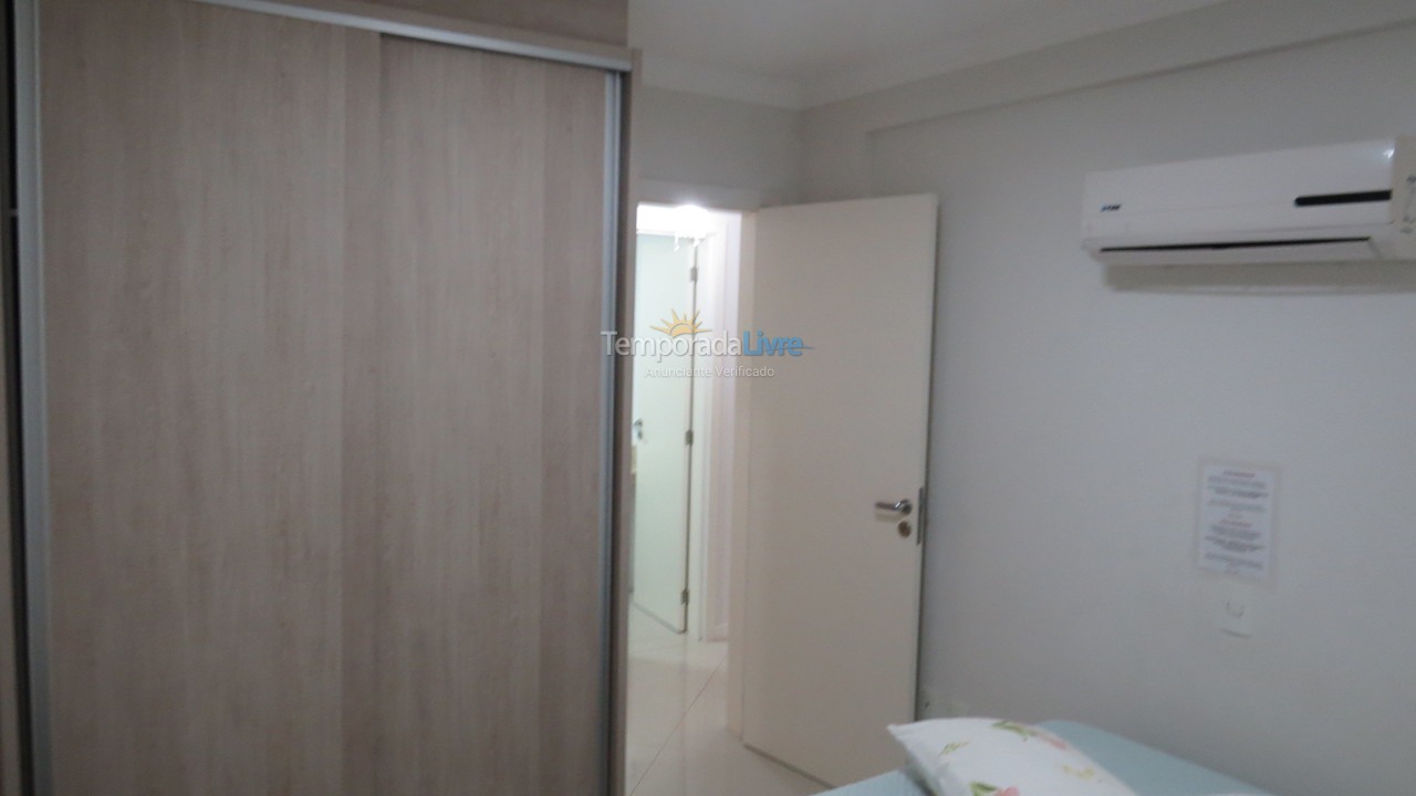 Apartamento para aluguel de temporada em Bombinhas (Praia de Bombas)