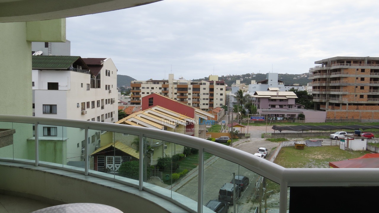 Apartamento para aluguel de temporada em Bombinhas (Praia de Bombas)