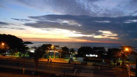 Vista noturna do andar inferior