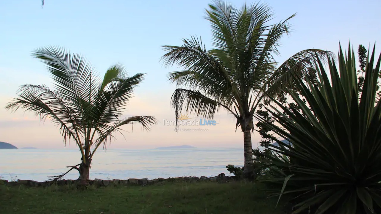 Casa para alquiler de vacaciones em Ubatuba (Lagoinha)
