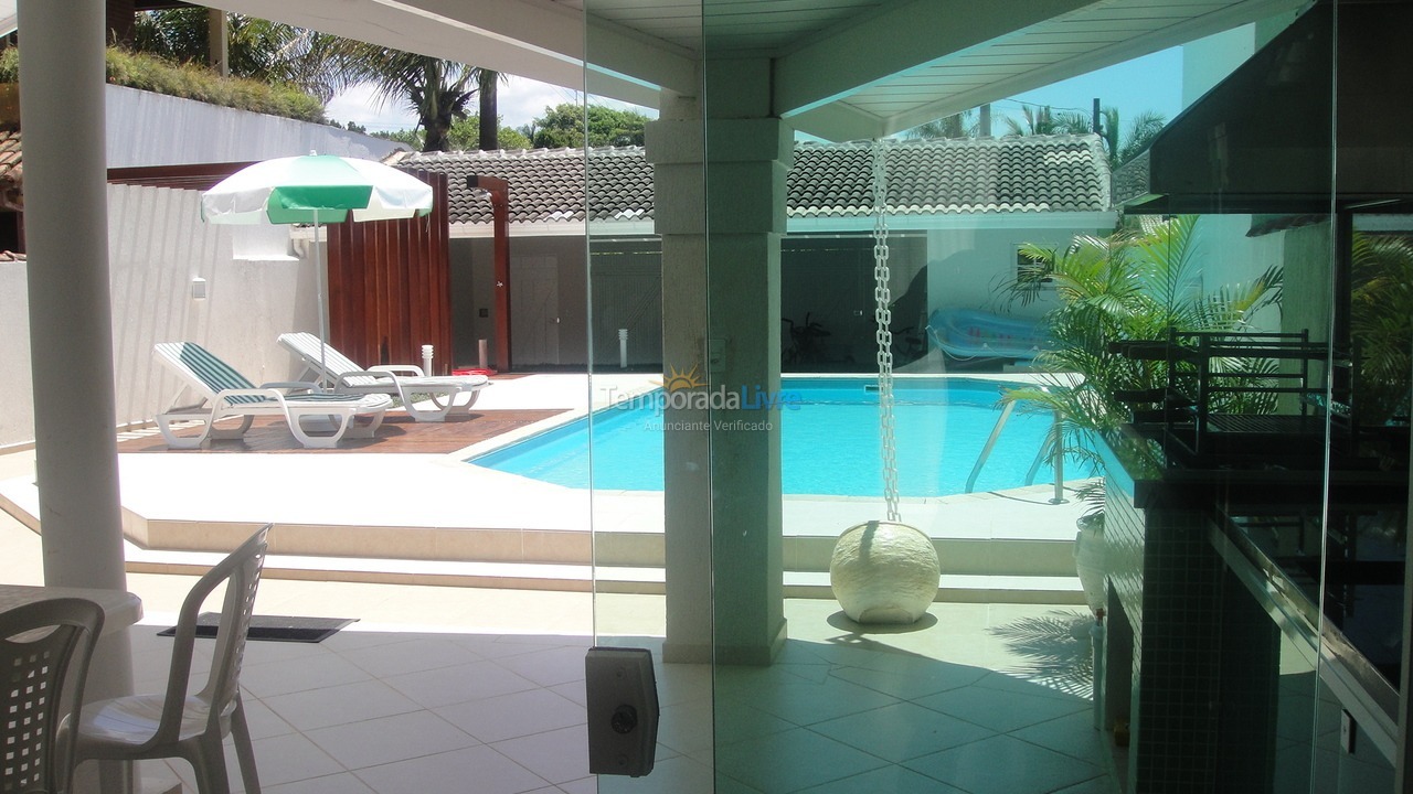 House for vacation rental in Bertioga (Praia de Guaratuba)