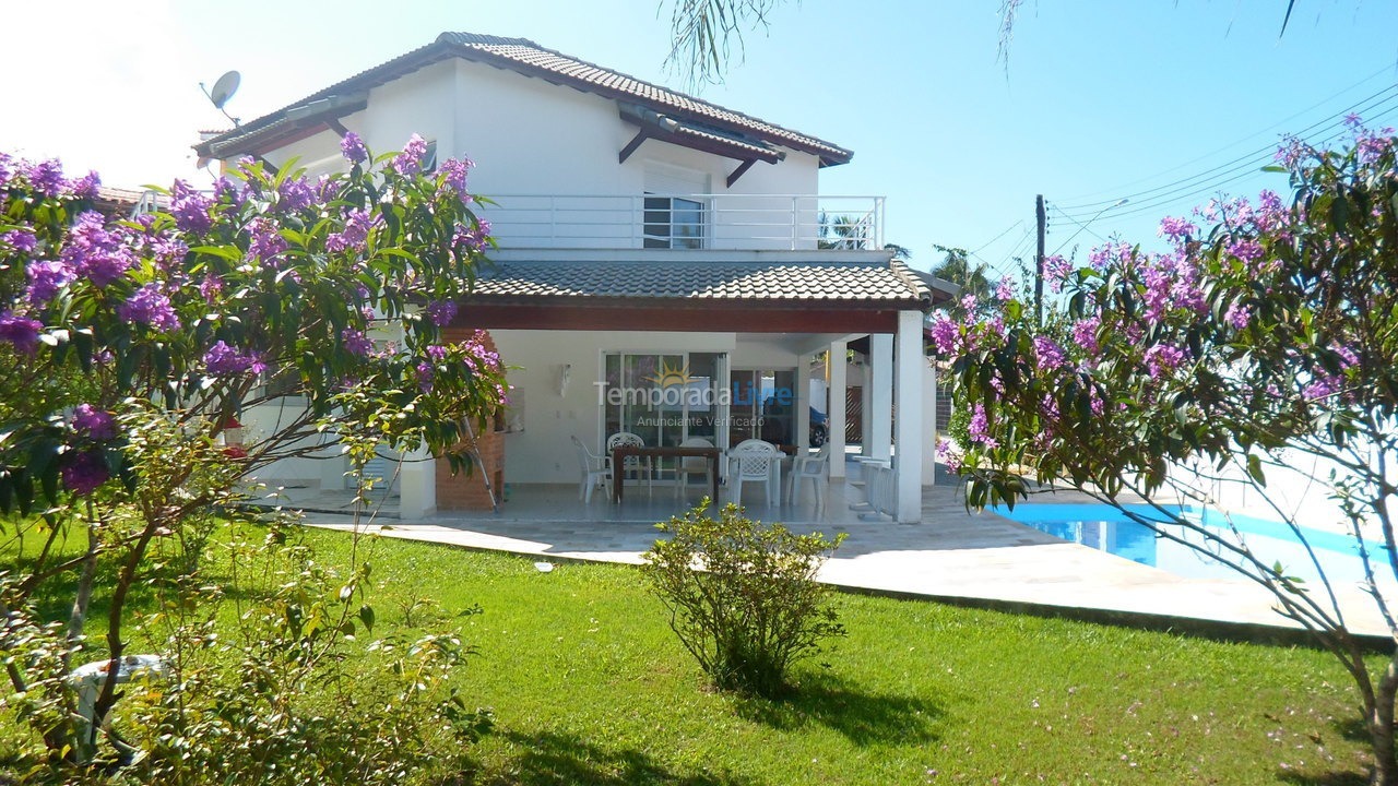 Casa para aluguel de temporada em Bertioga (Praia de Guaratuba)