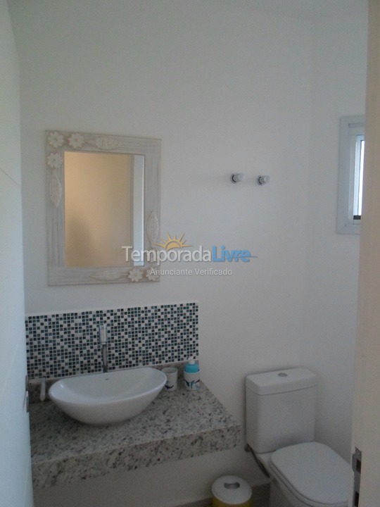 Casa para aluguel de temporada em Bertioga (Praia de Guaratuba)