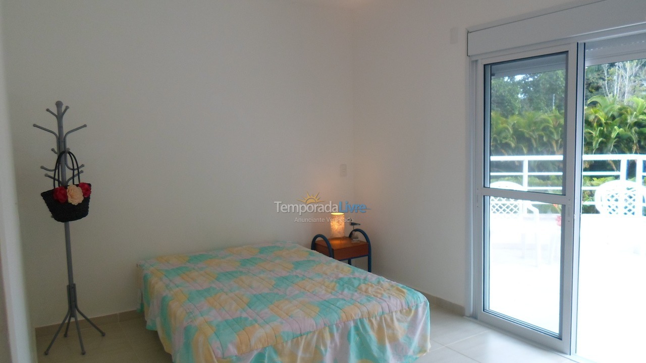 Casa para aluguel de temporada em Bertioga (Praia de Guaratuba)